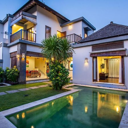 Villa Nadya Seminyak Exteriér fotografie